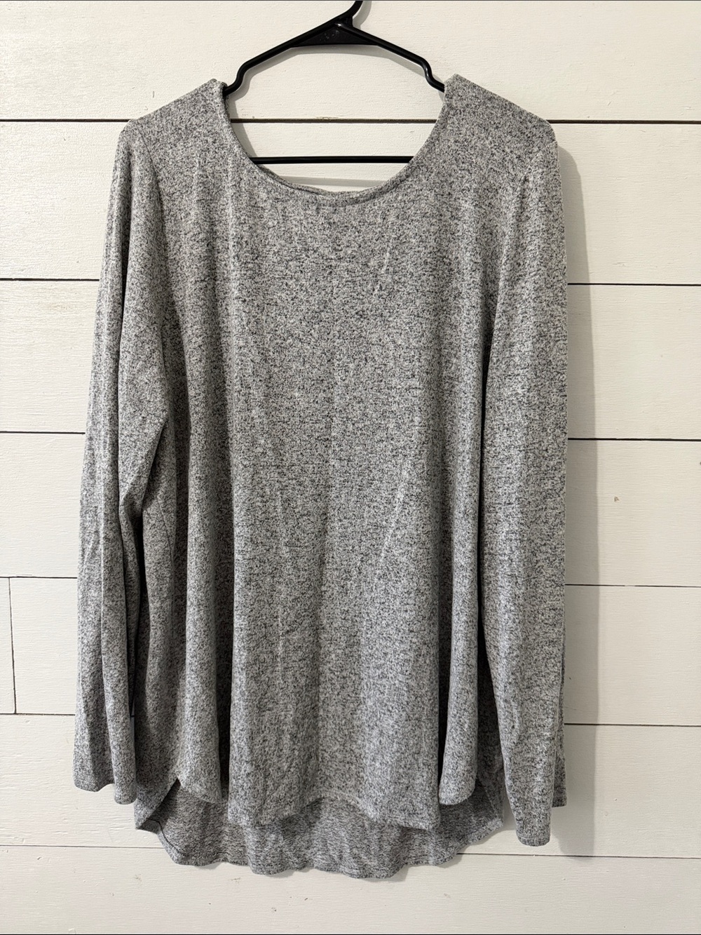 Old Navy Gray Long Sleeve Scoop Neck Pullover